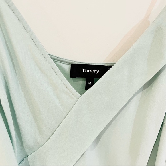 Theory 100% Silk camisole medium - Picture 2 of 7